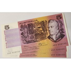 AUSTRALIA 1990 . FIVE 5 DOLLARS BANKNOTE . FRASER/HIGGINS . ERROR . CONSECTIVE TRIO . MISSING COLOUR